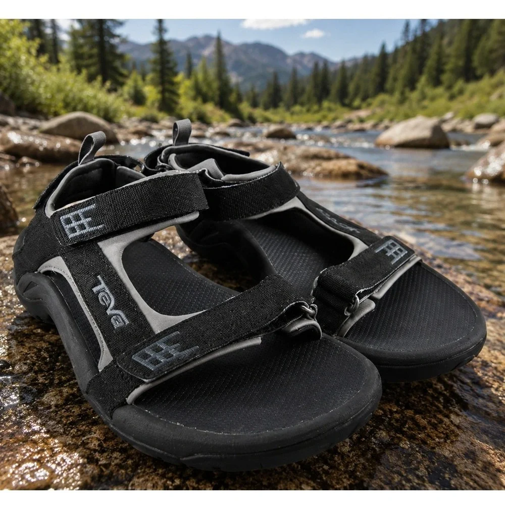 Teva Minam Hiking Sport Sandals Mens 8 Black Grey Trail Water Shoes 4289